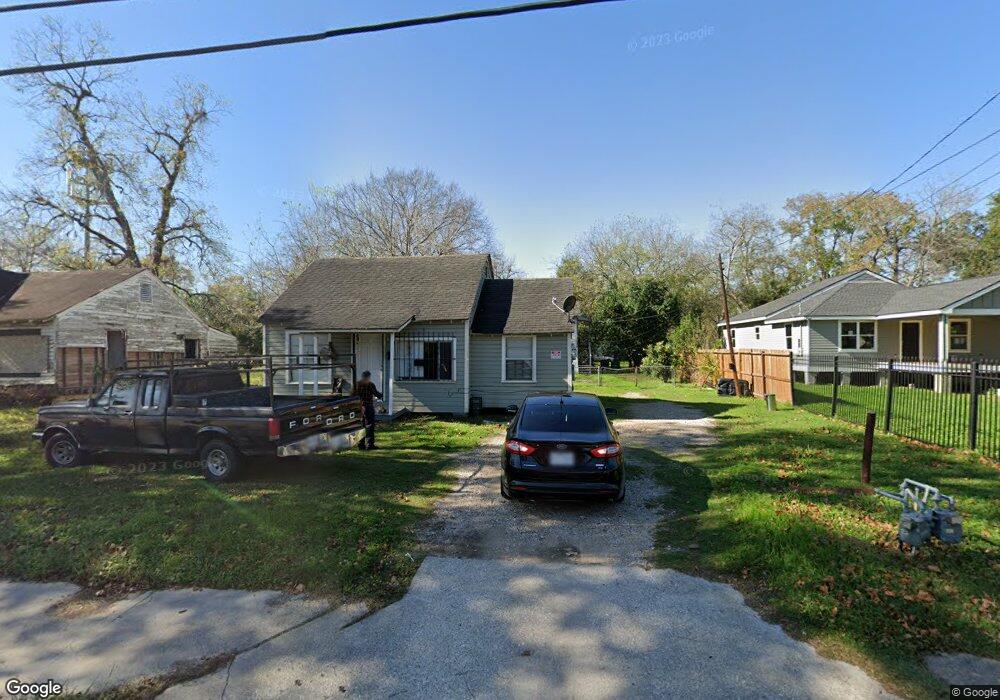 4417 Hirsch Rd, Houston, TX 77026 - photo 1