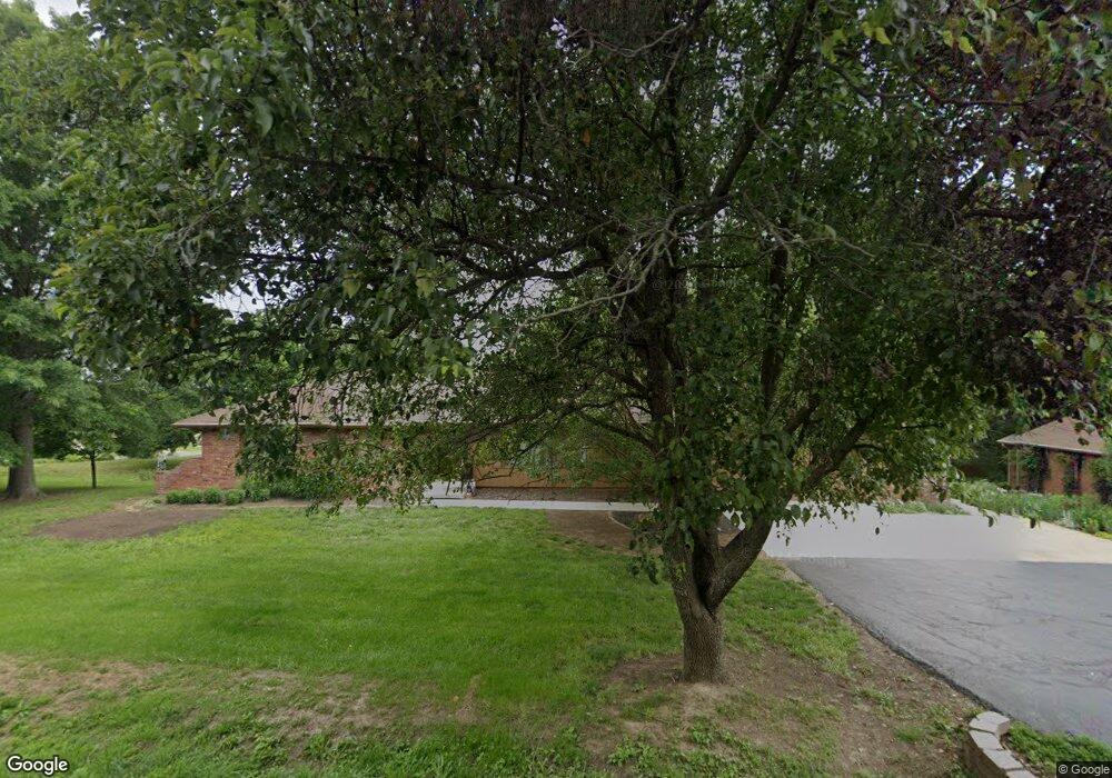 6058 SW 46th St, Topeka, KS 66610 - photo 1