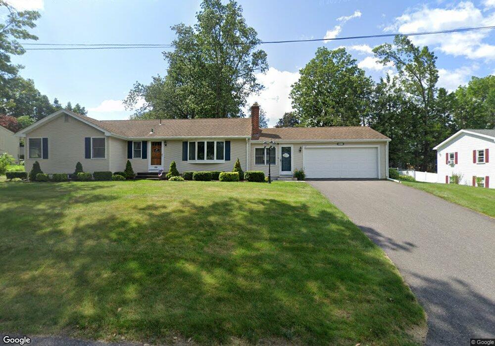 69 Lynebrook Rd, Springfield, MA 01118 - photo 1