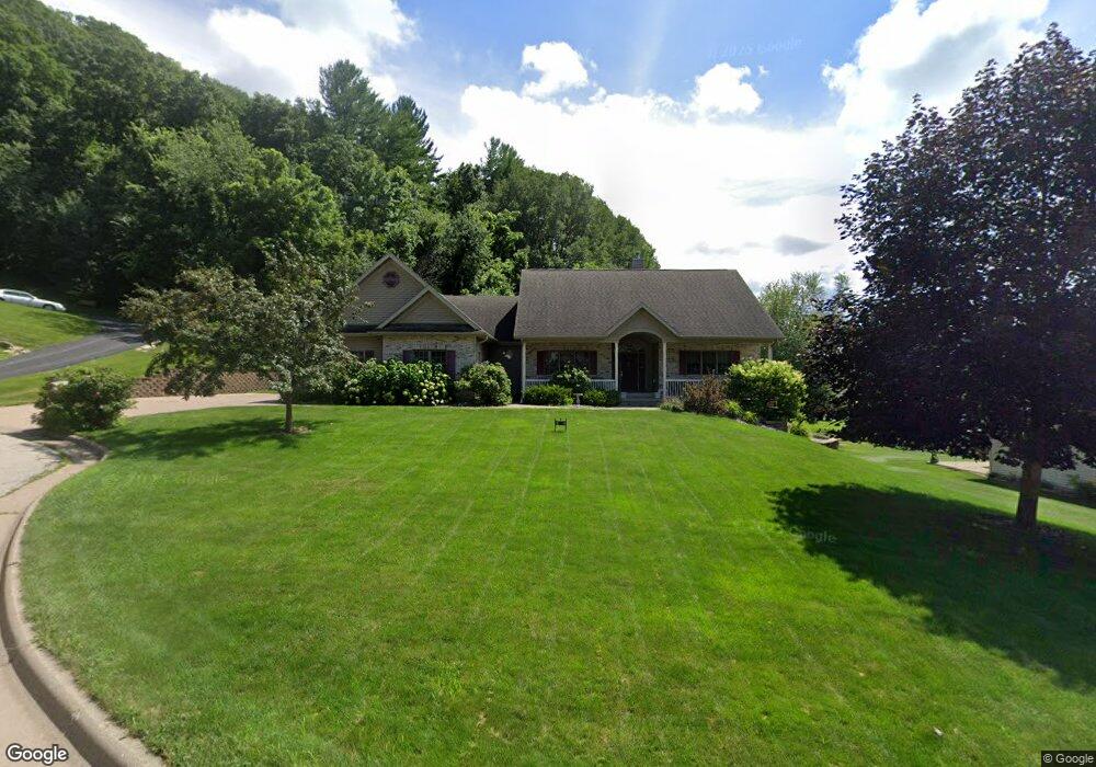 407 N 14th St, La Crescent, MN 55947 - photo 1