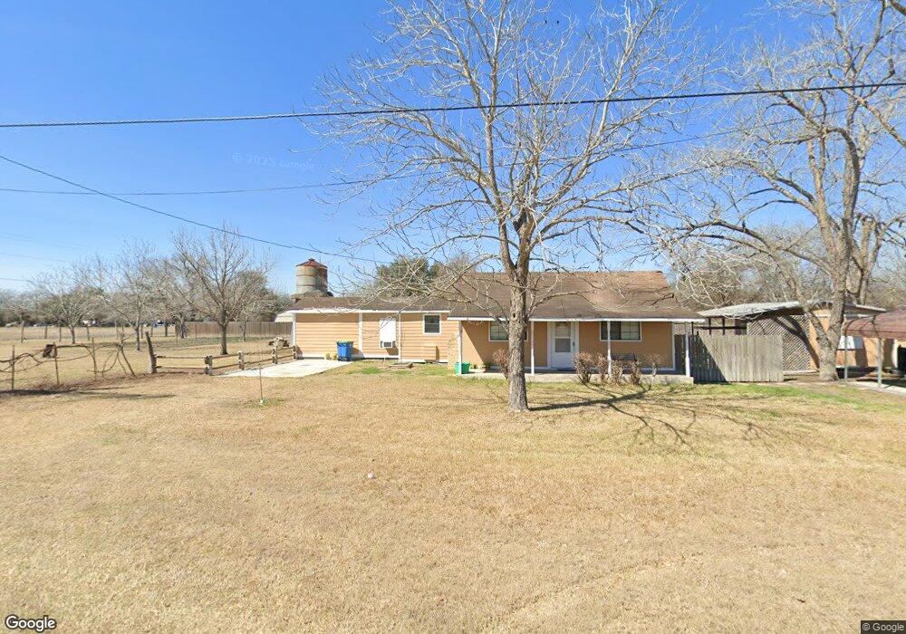 1308 W Fannin St, Beeville, TX 78102 - photo 1