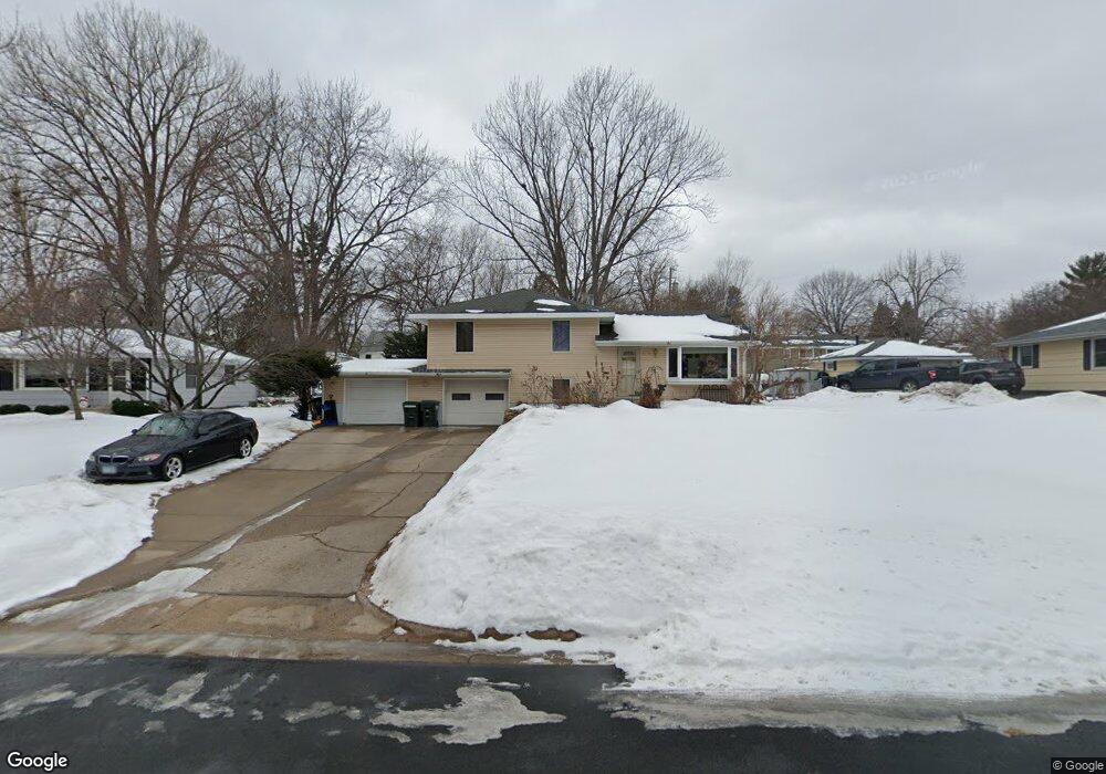 8724 Colfax Ave S, Bloomington, MN 55420 - photo 1