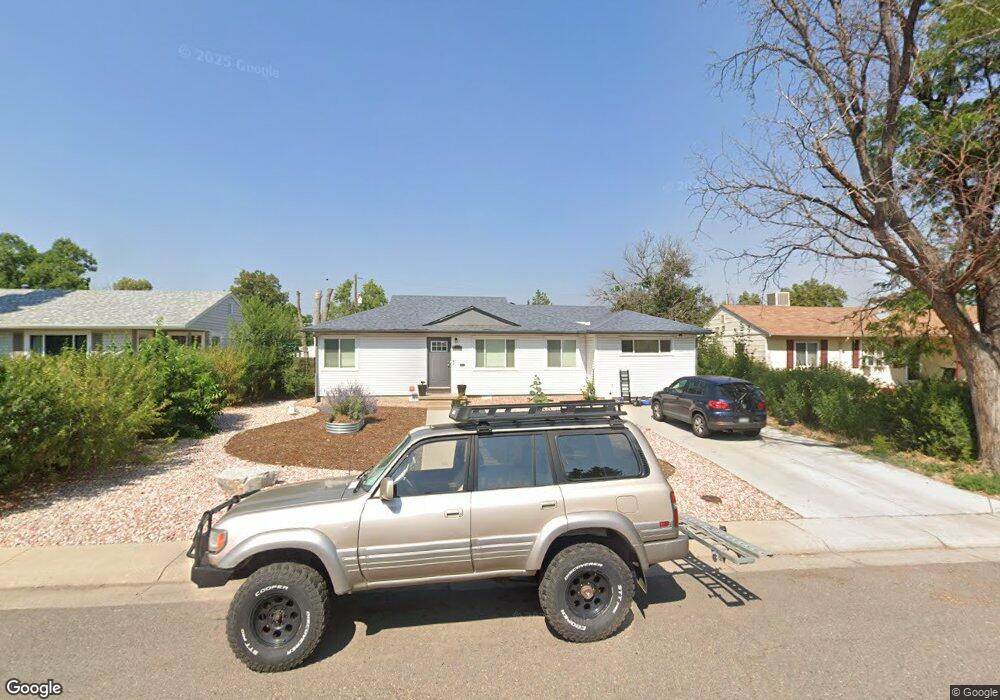 901 Florence St, Aurora, CO 80010 - photo 1