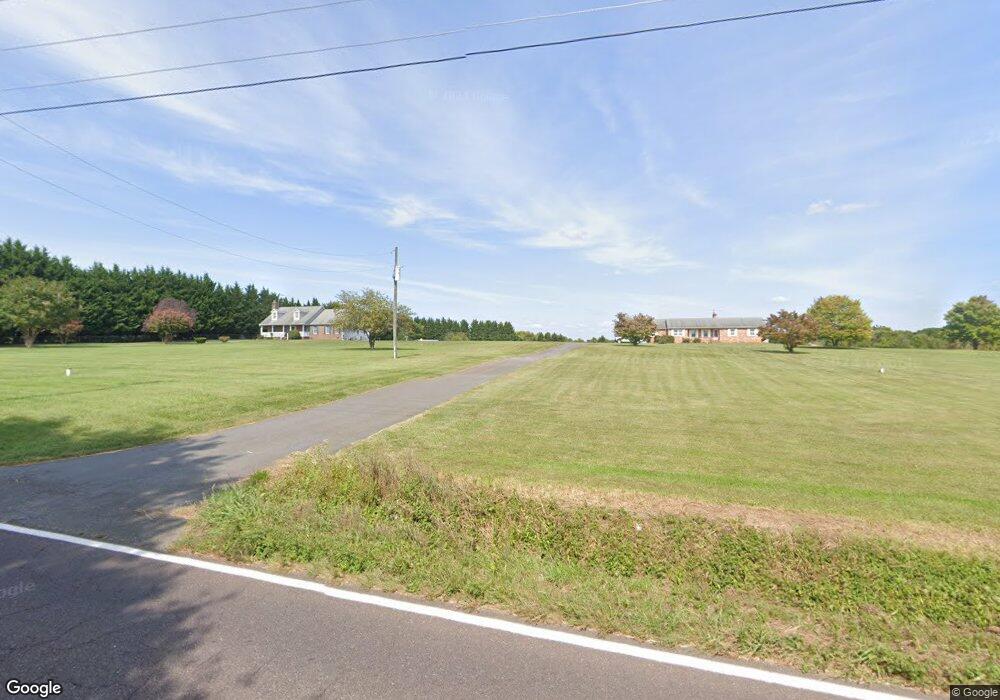 27531 Mine Run Rd, Rhoadesville, VA 22542 - photo 1