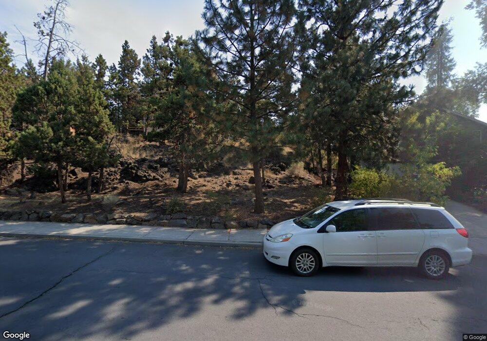 2620 NE Daggett Ln, Bend, OR 97701 - photo 1