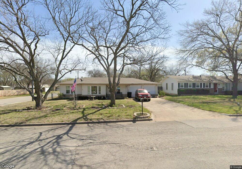 1001 Phillips St, Cleburne, TX 76033 - photo 1
