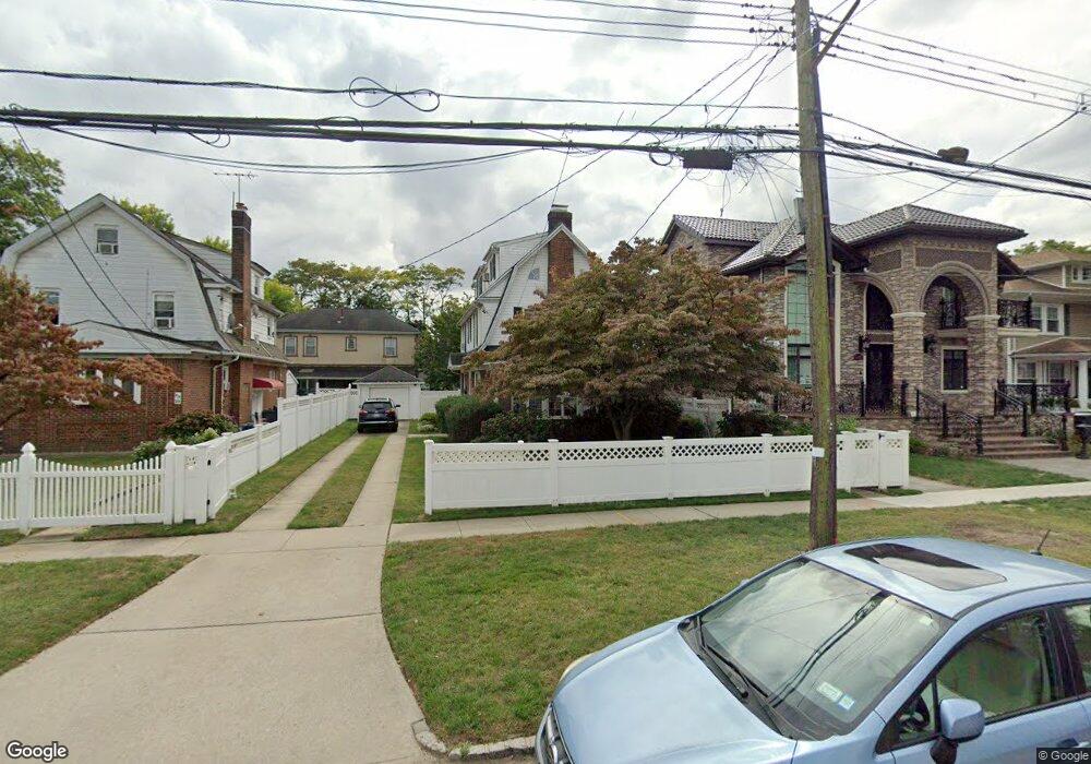 217-14 43rd Ave unit 1FL+LL, Flushing, NY 11361 - photo 1