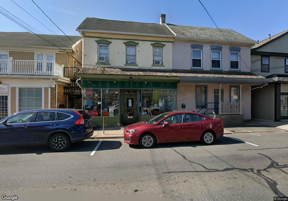132 E Broad St, Quakertown, PA 18951 - photo 1