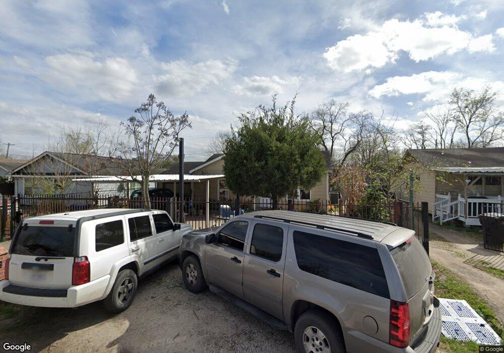 2238 Warwick Rd, Houston, TX 77093 - photo 1