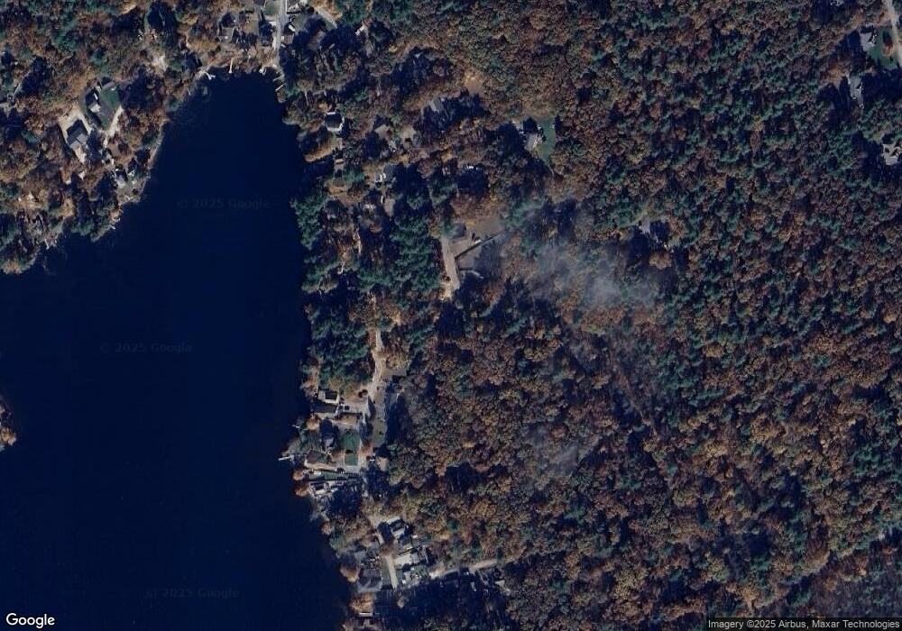 44 Spring St, Pelham, NH 03076 - photo 1