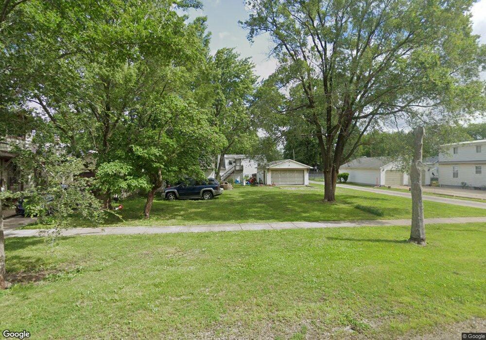 1016 Piatt Ave, Mattoon, IL 61938 - photo 1