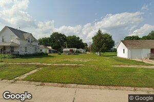 107 W Locust Ave, Plainview, NE 68769