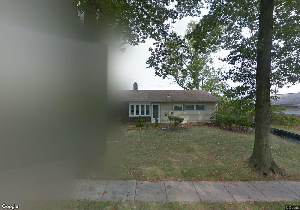 340 Blue Ridge Dr, Levittown, PA 19057 - photo 1