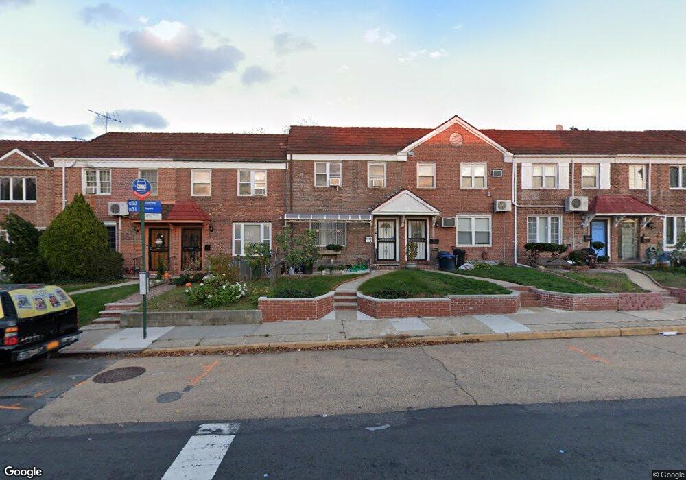 75-55 Utopia Pkwy, Flushing, NY 11366 - photo 1