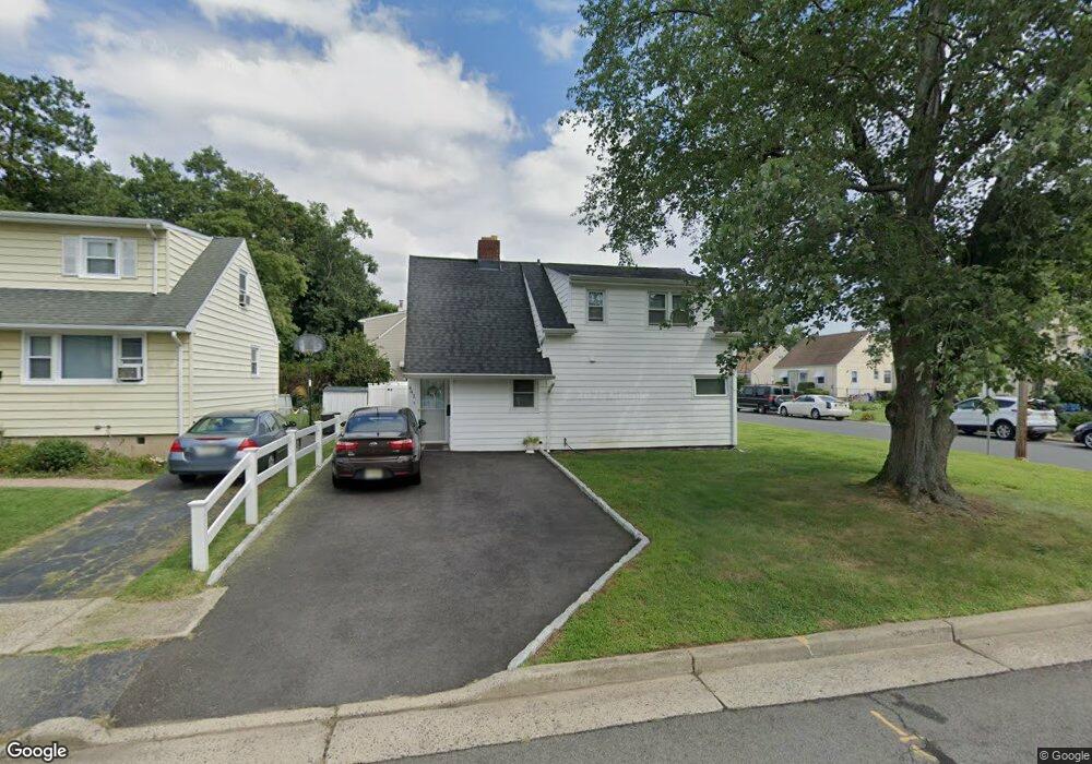 442 Pierrepont Ave, Middlesex, NJ 08846 - photo 1