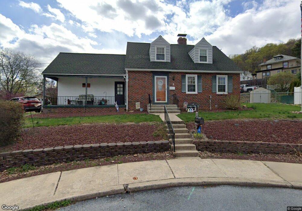 4 Cherry Ct, Reading, PA 19606 - photo 1