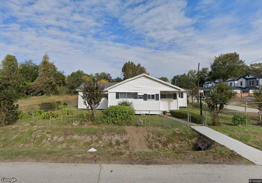 2002 Dolly Wright St, Houston, TX 77088 - photo 1