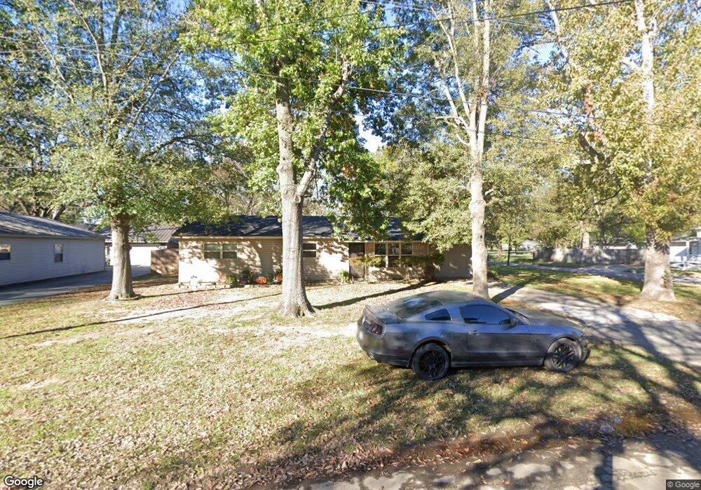 1302 S Lowe St, Stuttgart, AR 72160 - photo 1