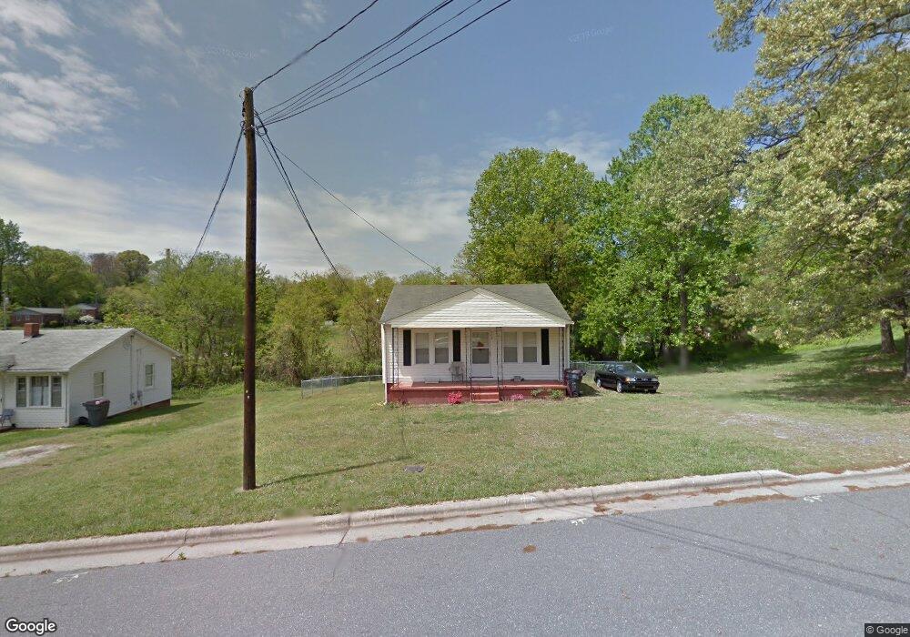 506 S Tipton Place, Reidsville, NC 27320 - photo 1