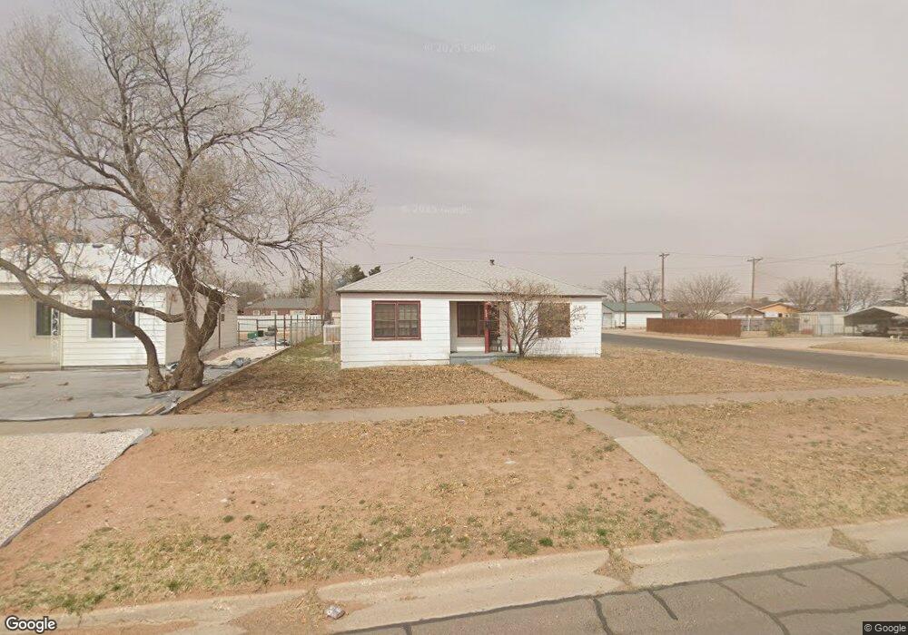 624 E Scharbauer St, Hobbs, NM 88240 - photo 1