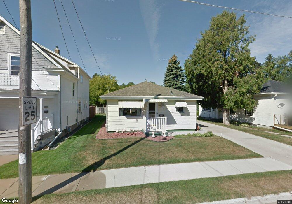 844 N 19th St, Manitowoc, WI 54220 - photo 1