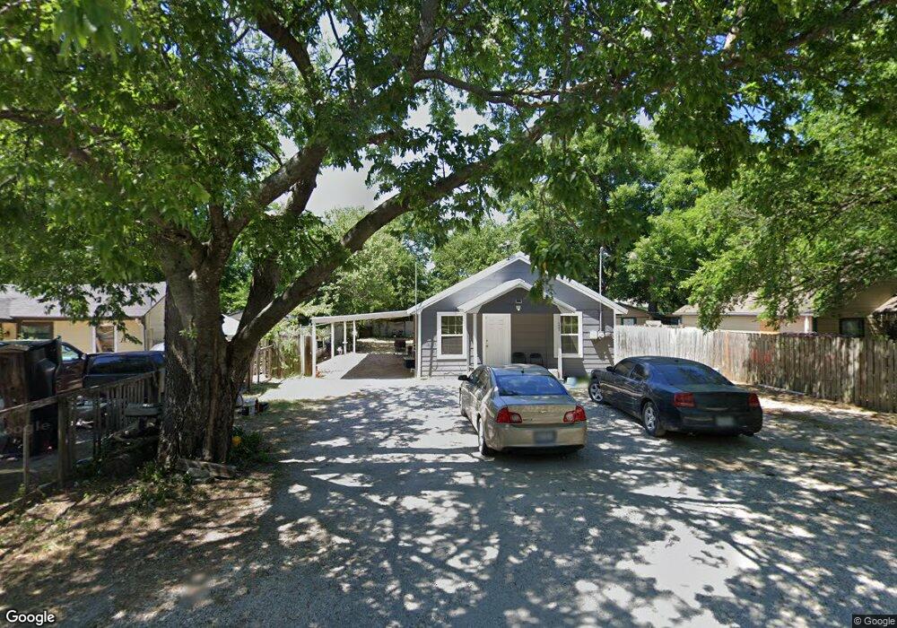 1405 Hemming St, Gainesville, TX 76240 - photo 1