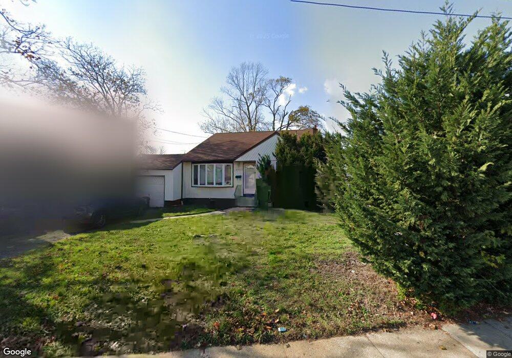 3340 Oceanside Rd, Oceanside, NY 11572 - photo 1