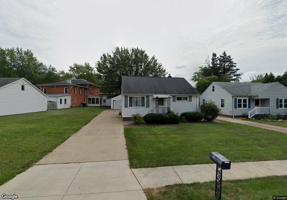 5158 Edgewater Dr, Sheffield Lake, OH 44054 - photo 1