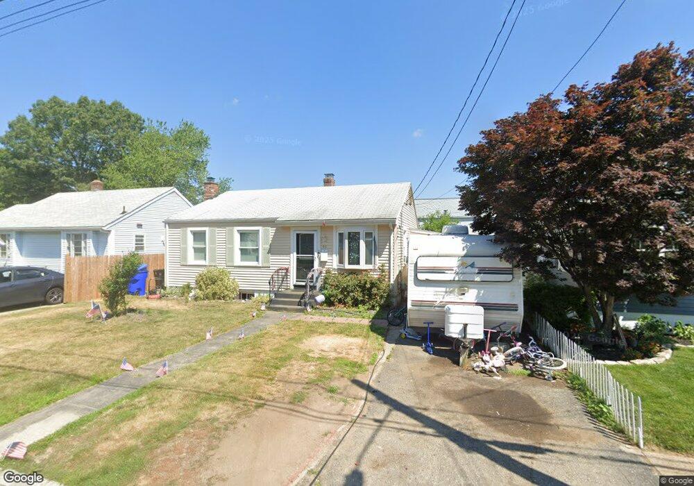 46 Welden St, Pawtucket, RI 02861 - photo 1