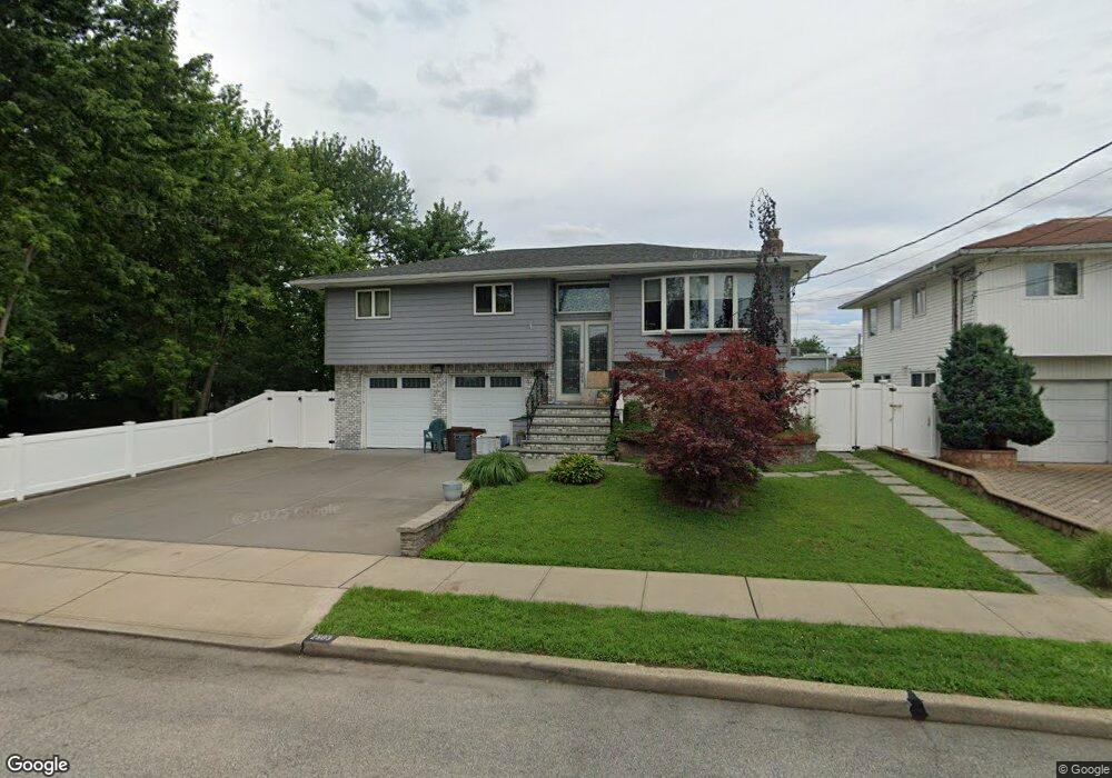 2503 Park Ct, Bellmore, NY 11710 - photo 1