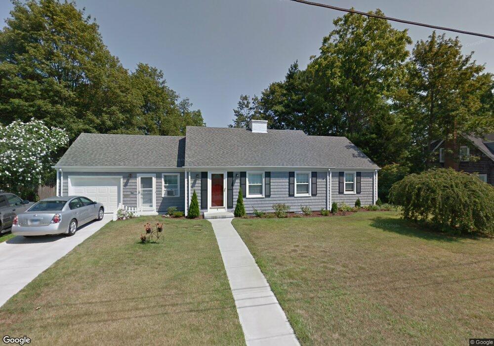 8 Winslow St, Riverside, RI 02915 - photo 1