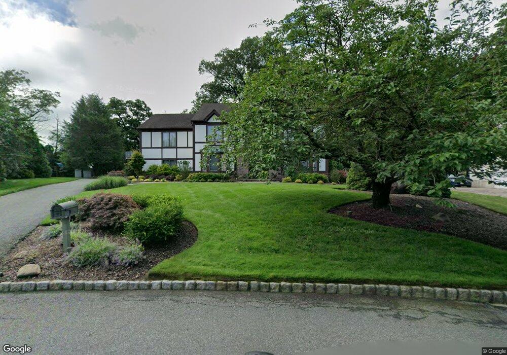 8 Stonewall Ct, Mahwah, NJ 07430 - photo 1