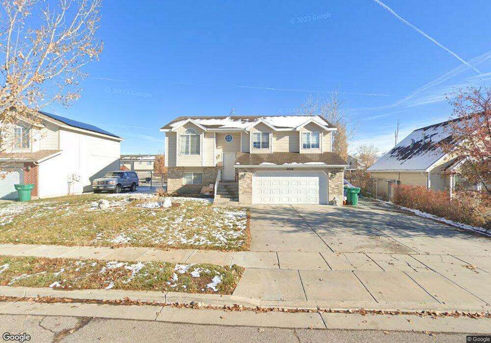 4666 S 4075 W unit 31, Roy, UT 84067 - photo 1