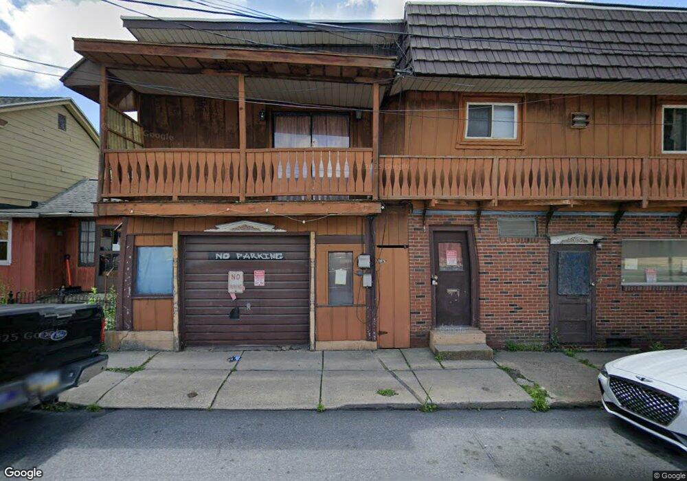 142 W Patterson St unit 144, Lansford, PA 18232 - photo 1