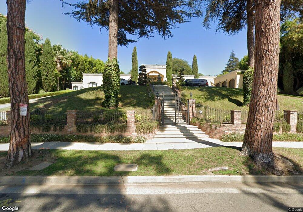 1545 Lexington Rd, Beverly Hills, CA 90210 - photo 1