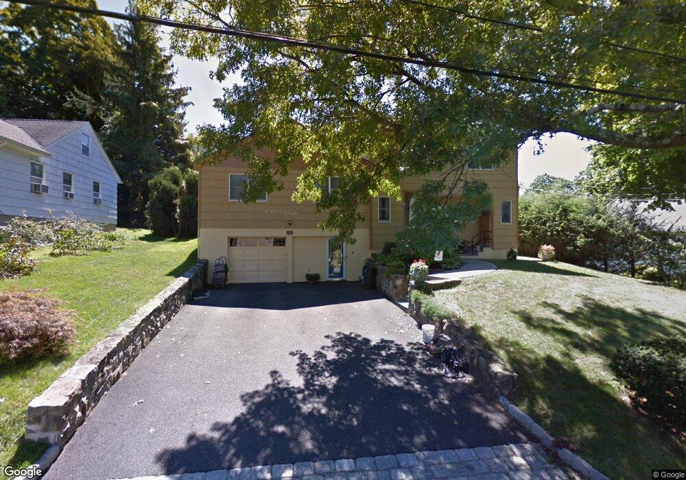 26 Pine Close, Sleepy Hollow, NY 10591 - photo 1