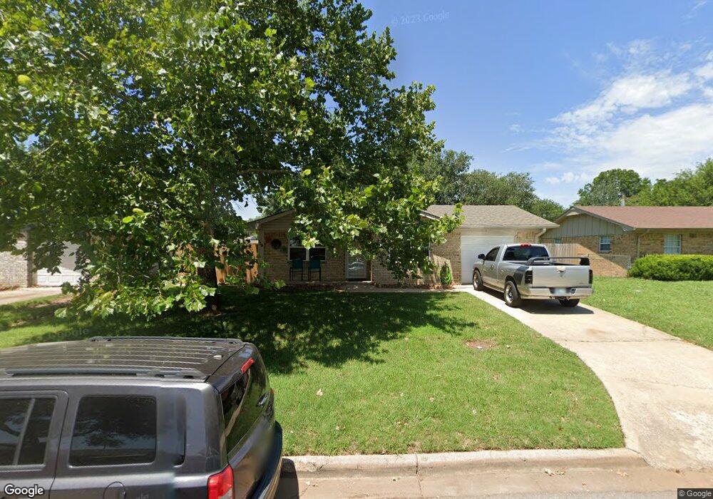 114 Elk Dr, Cache, OK 73527 - photo 1