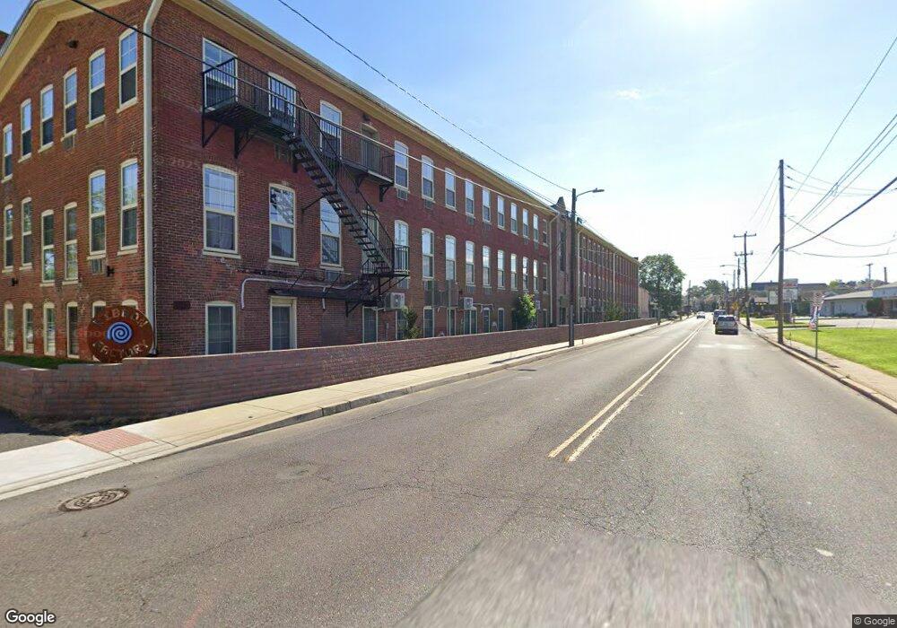 1409 W Broad St, Quakertown, PA 18951 - photo 1