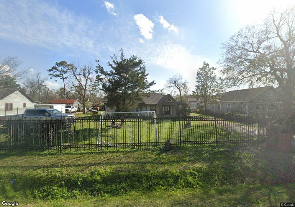 708 Yorkshire St, Houston, TX 77022 - photo 1