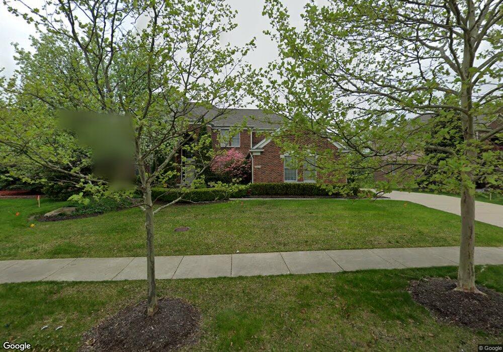 6949 Carrington Cir E, West Bloomfield, MI 48322 - photo 1