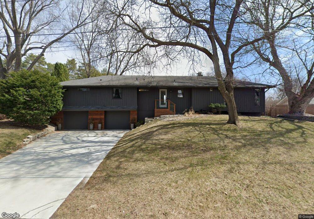 5727 Oakview Ln, Minnetonka, MN 55345 - photo 1