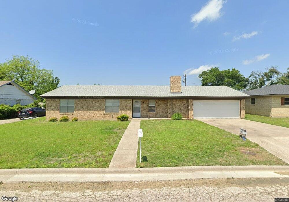 304 Red River Dr, Whitesboro, TX 76273 - photo 1