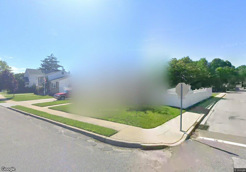 400 Oceanside Pkwy, Oceanside, NY 11572 - photo 1