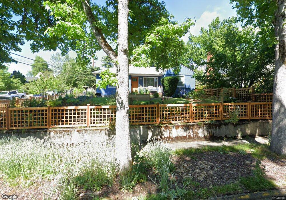 2296 Charnelton St, Eugene, OR 97405 - photo 1