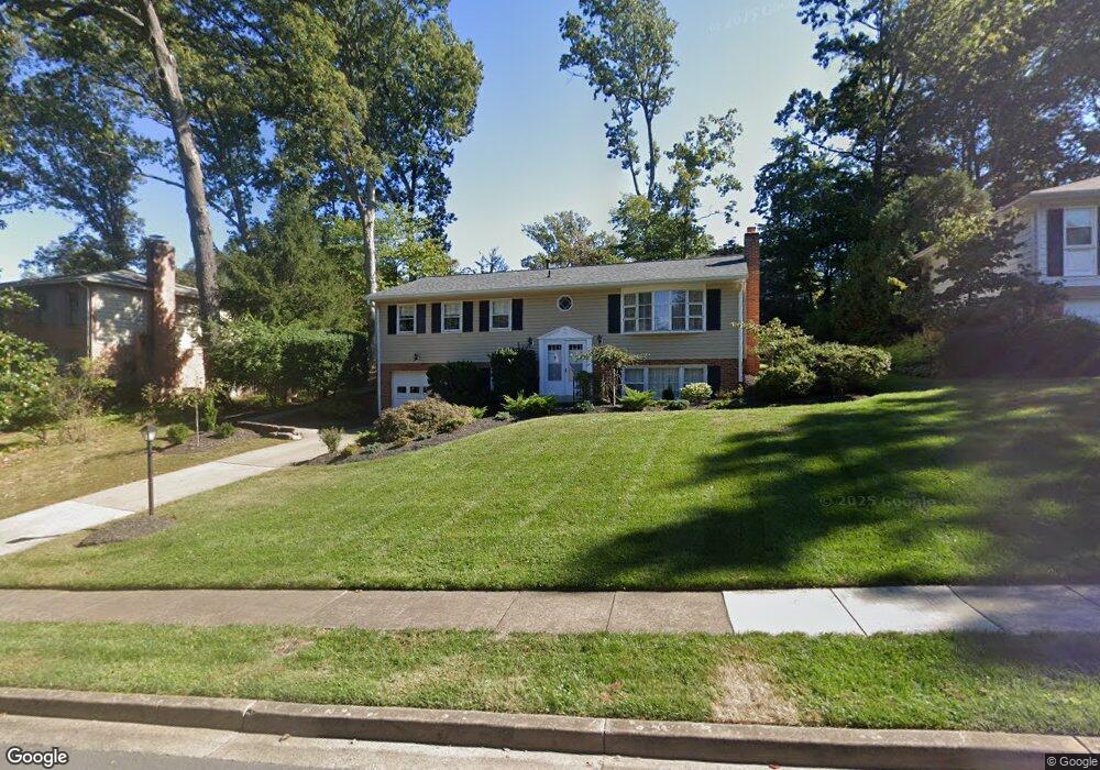 9519 Rockport Rd, Vienna, VA 22180 - photo 1