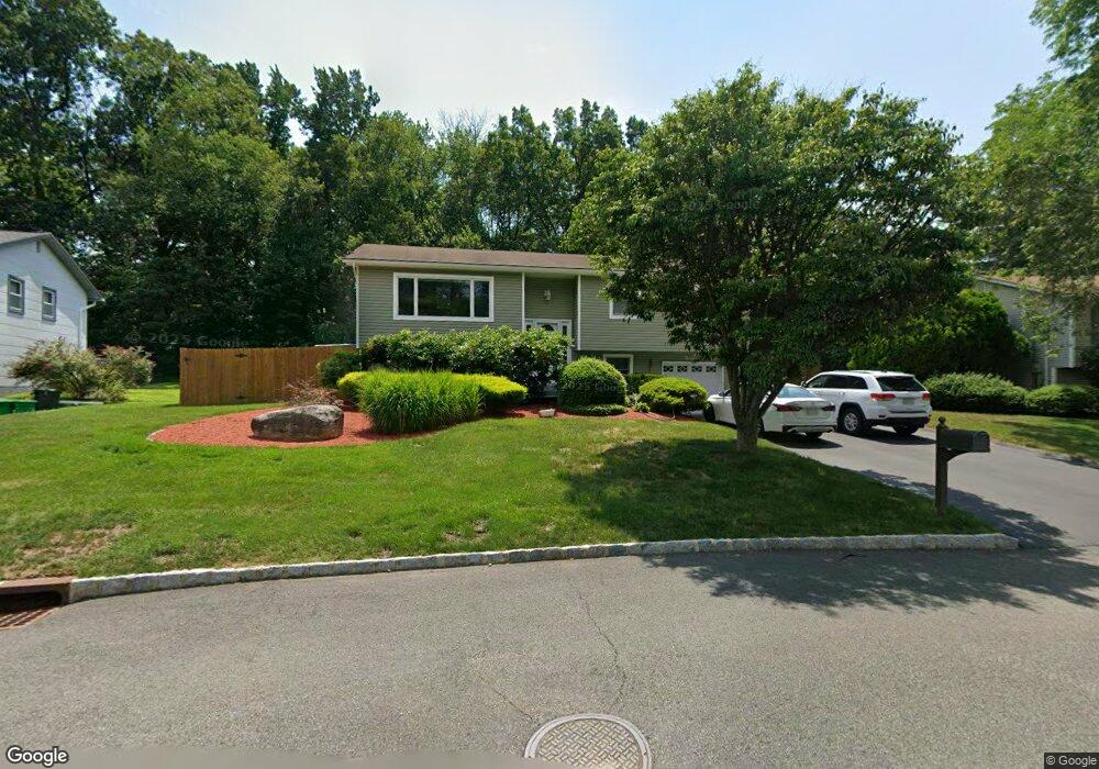 19 Sagamore Ave, Suffern, NY 10901 - photo 1