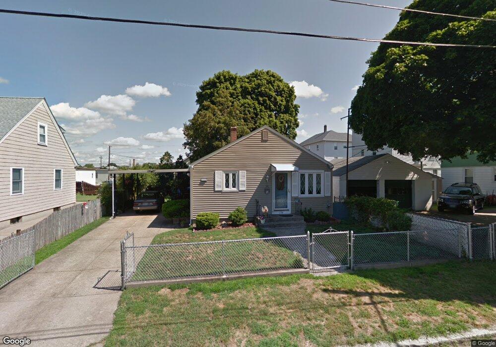 134 Cameron St, Pawtucket, RI 02861 - photo 1