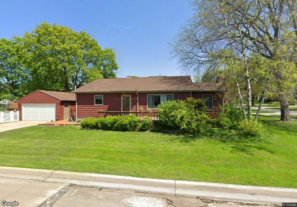 223 S Sumner St, Wheaton, IL 60187 - photo 1