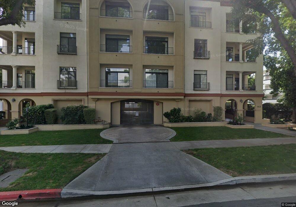 742 Locust St unit 503, Pasadena, CA 91101 - photo 1