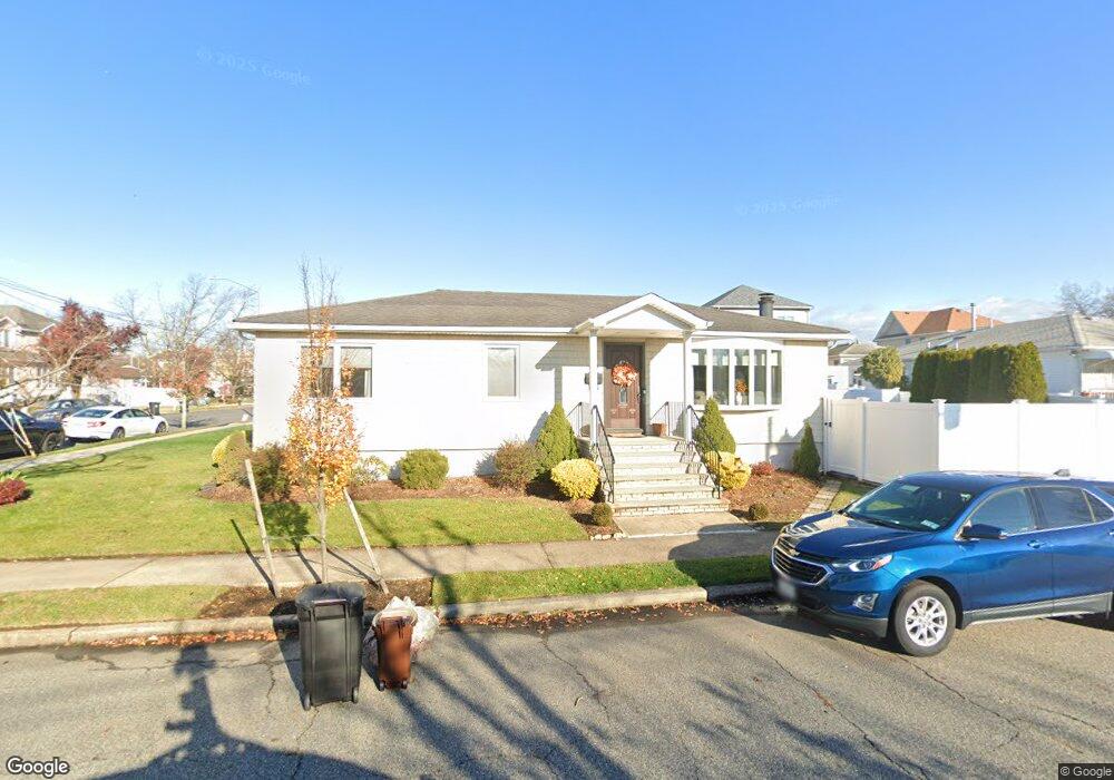 19 Clearmont Ave, Staten Island, NY 10309 - photo 1